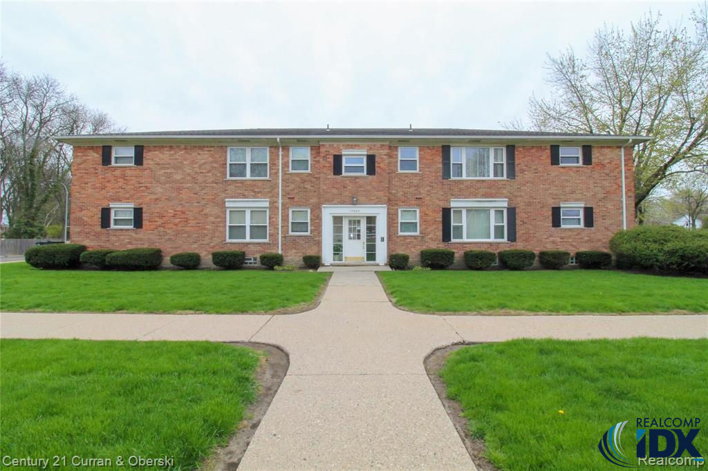 17580 Mack Ave Apt 12, Grosse Pointe, MI 48230