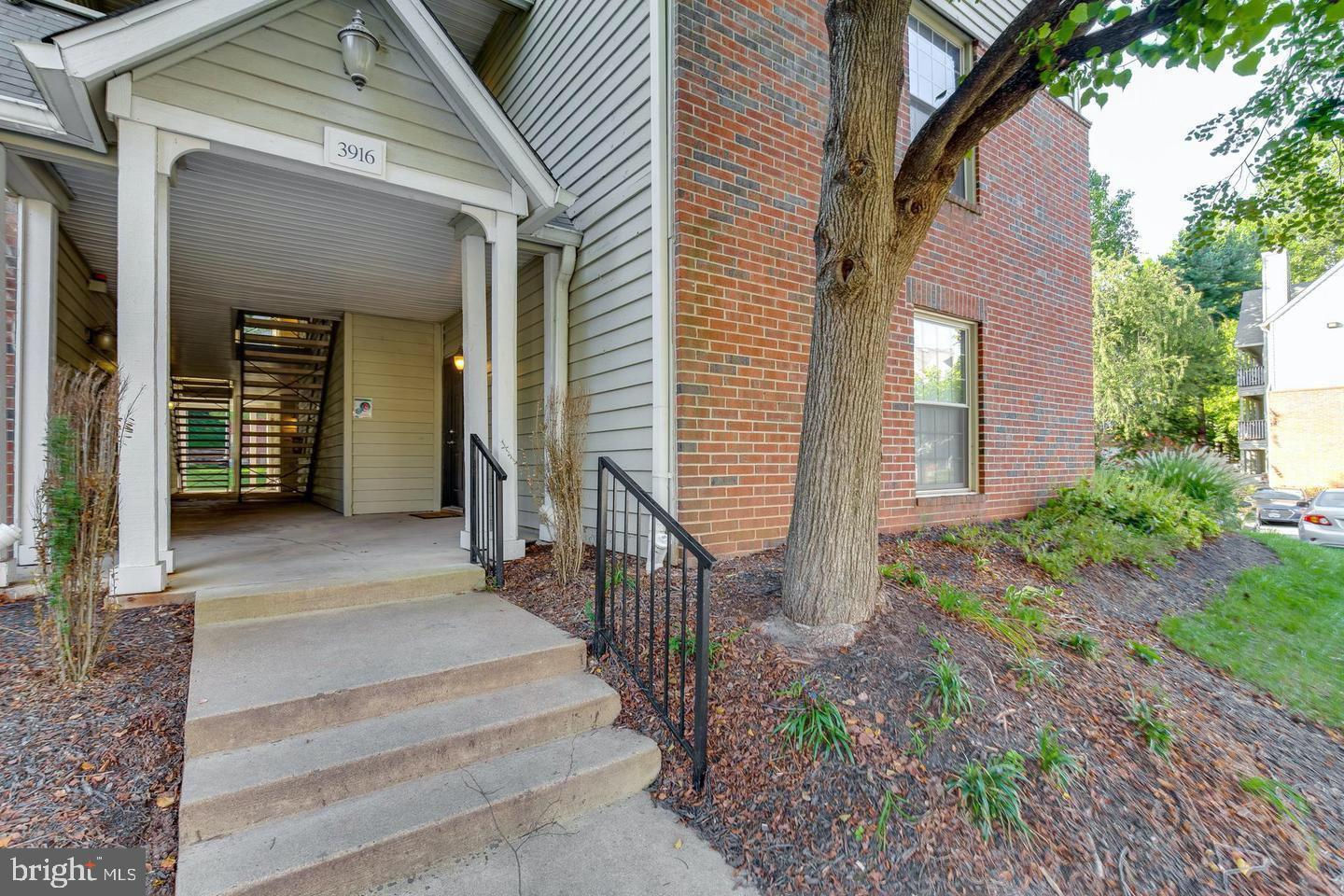 3916 Penderview Drive 435, Fairfax, VA 22033