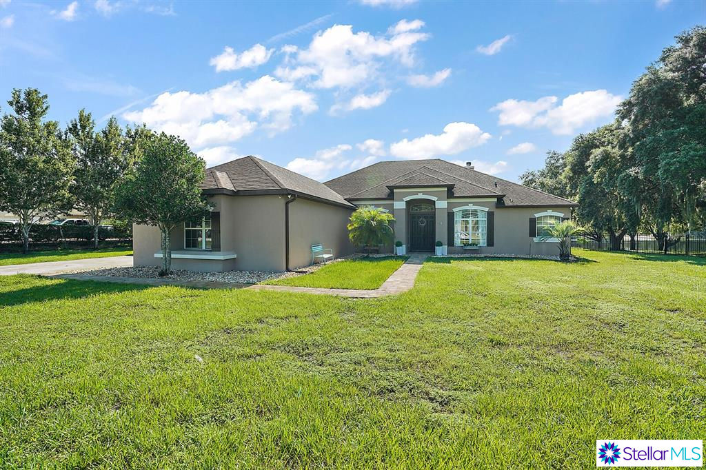 10707 Dark Water Court, Clermont, FL 34715