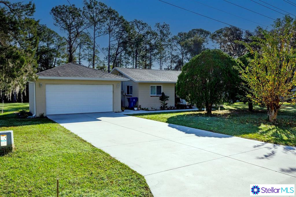 655 N Arnold Avenue, Groveland, FL 34736