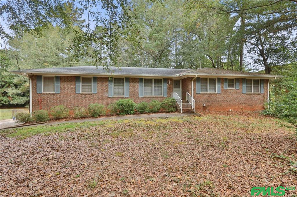 661 Pinehurst Drive, Fairburn, GA 30213