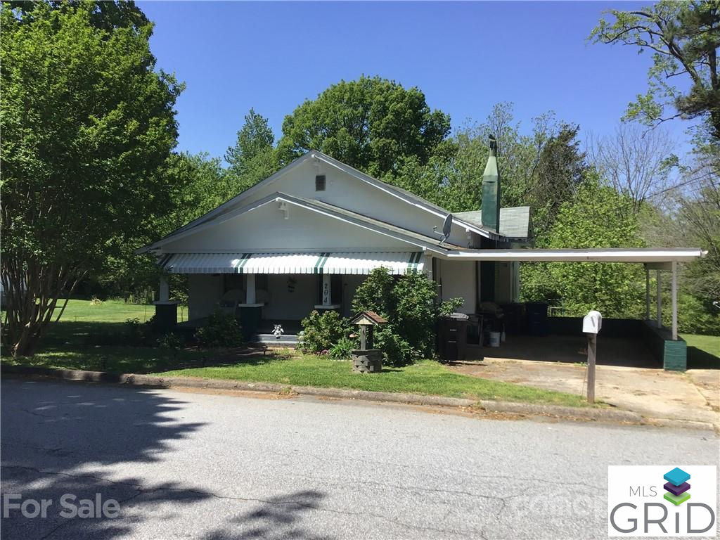 204 Berry Street, Statesville, NC 28677