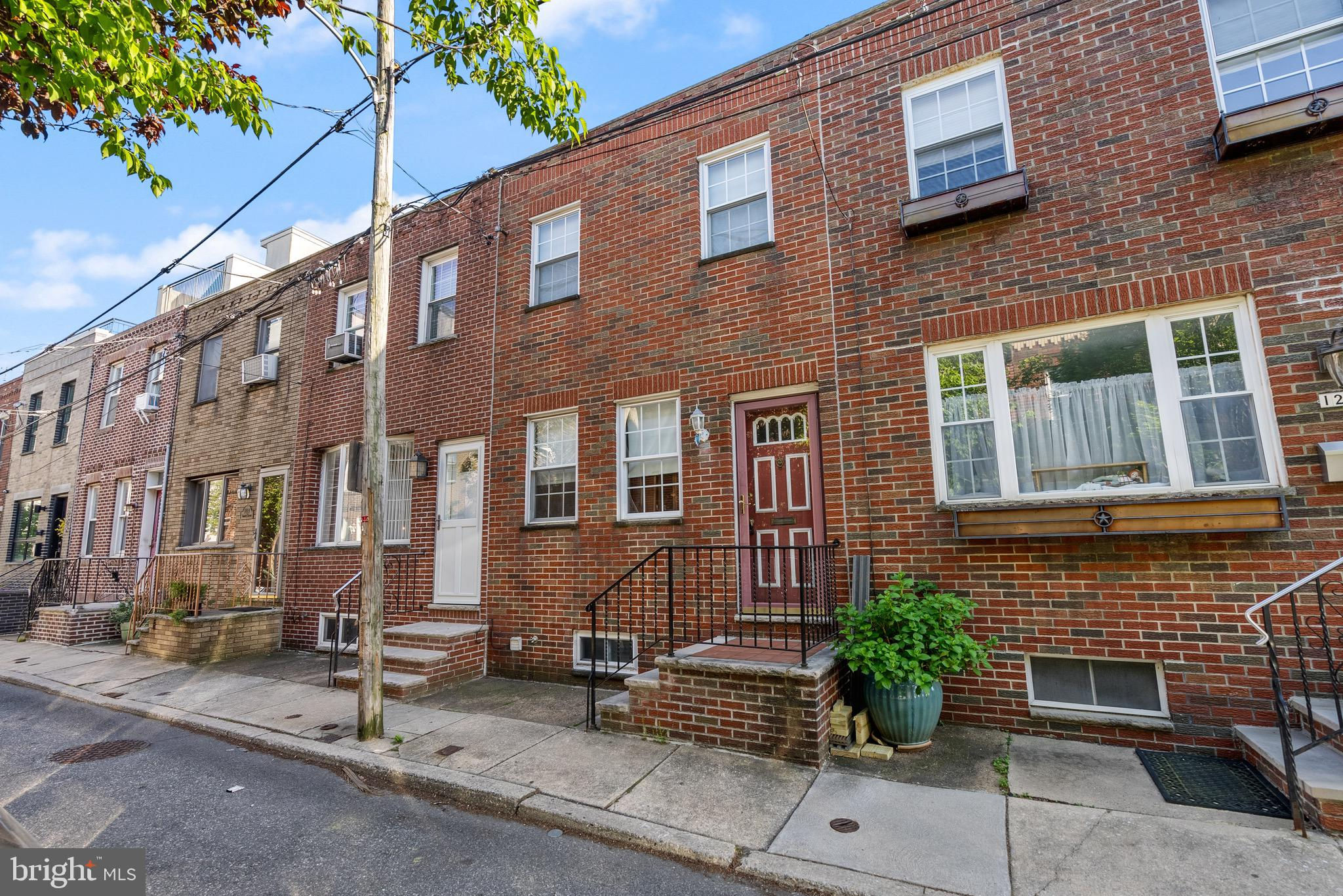 1228 Latona Street, Philadelphia, PA 19147 is now new to the market!