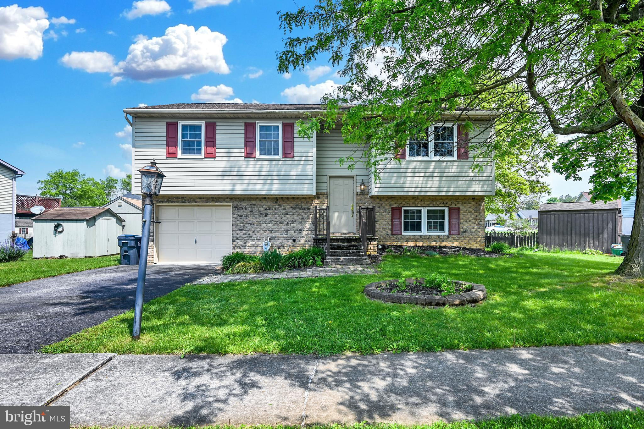133 Conewago Drive, Hanover, PA 17331 is now new to the market!