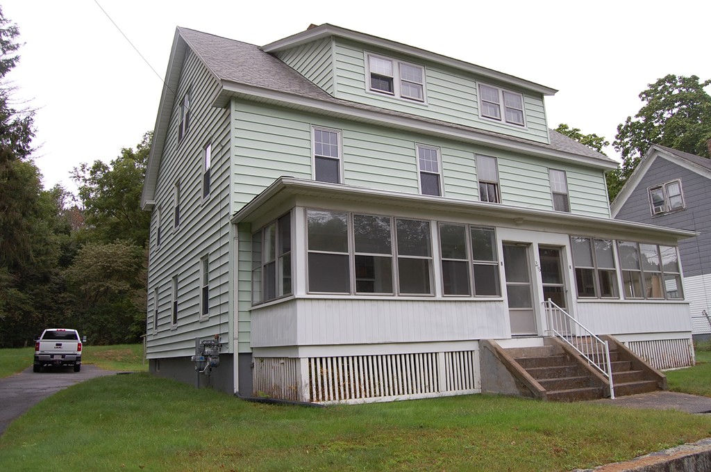 216 South St B, Warren, MA 01083