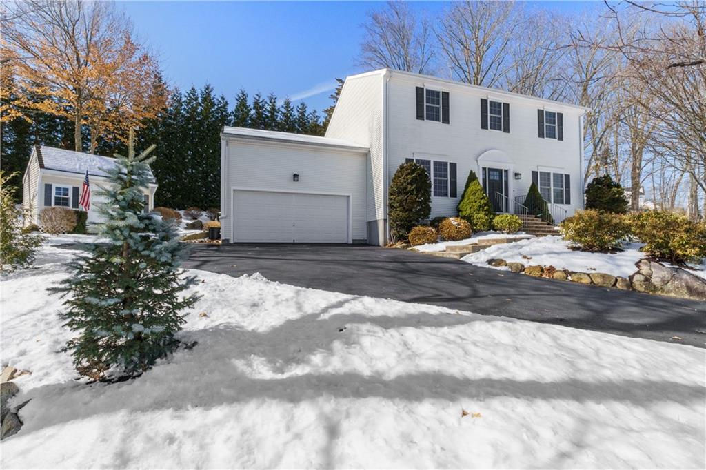 15 Wickham Court, Cranston, RI 02921