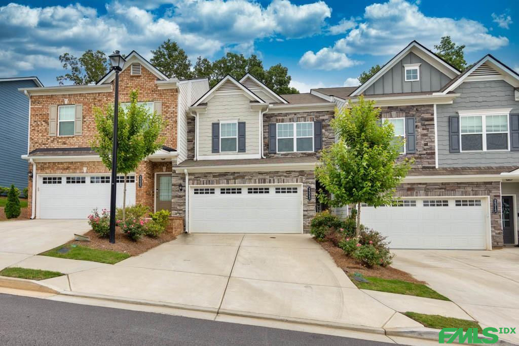 2323 Buford Town Drive, Buford, GA 30518