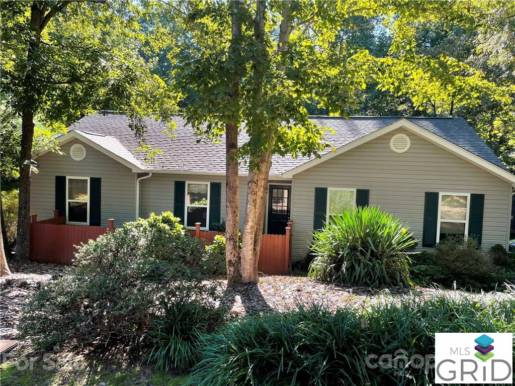 605 Gardiol Avenue NE, Valdese, NC 28690