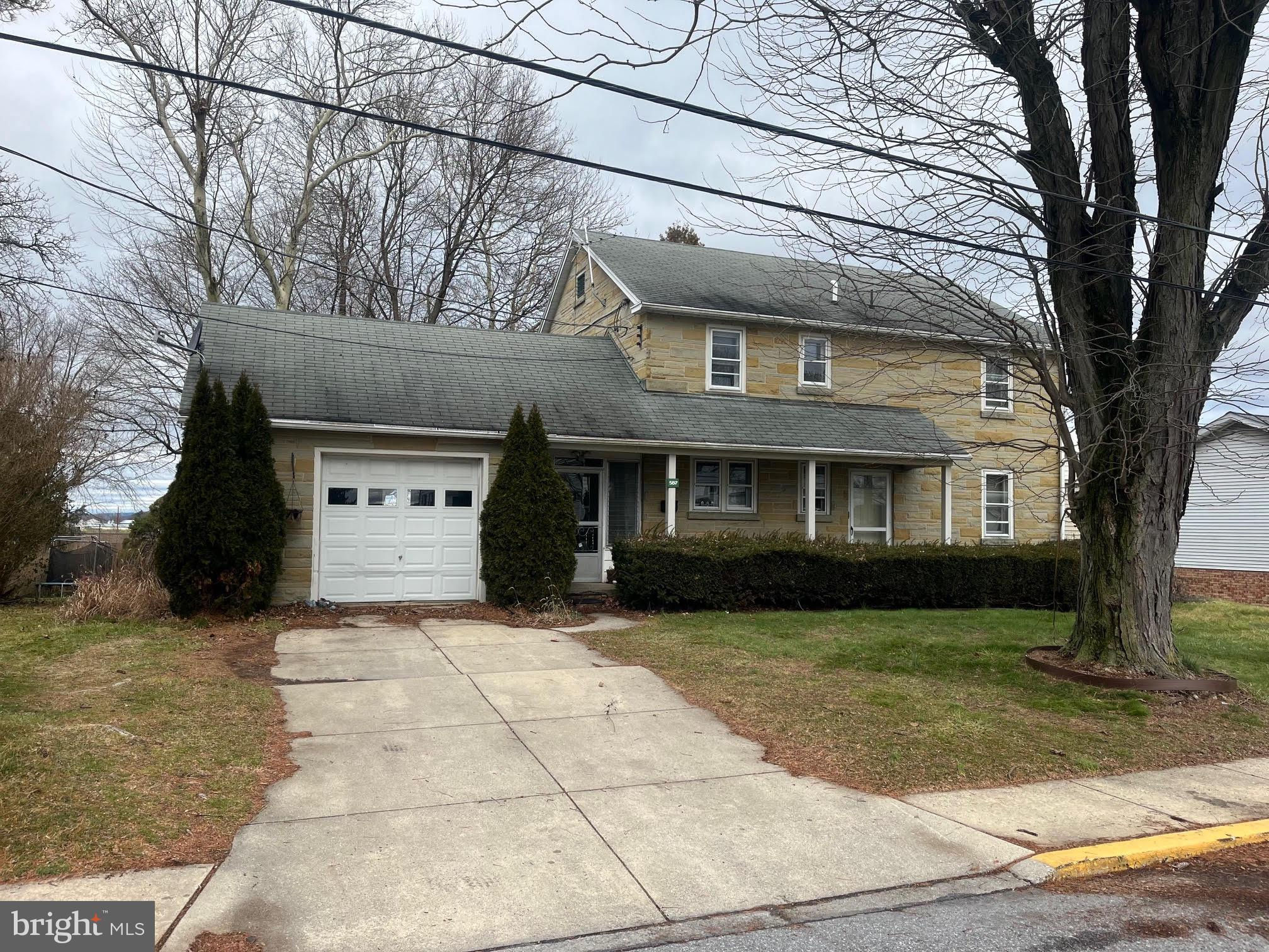 587 W Broad Street, New Holland, PA 17557 is now new to the market!