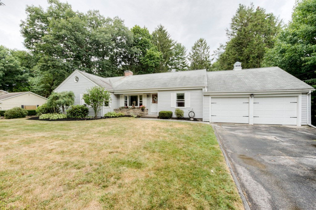 9 Brentwood Drive, Holden, MA 01520