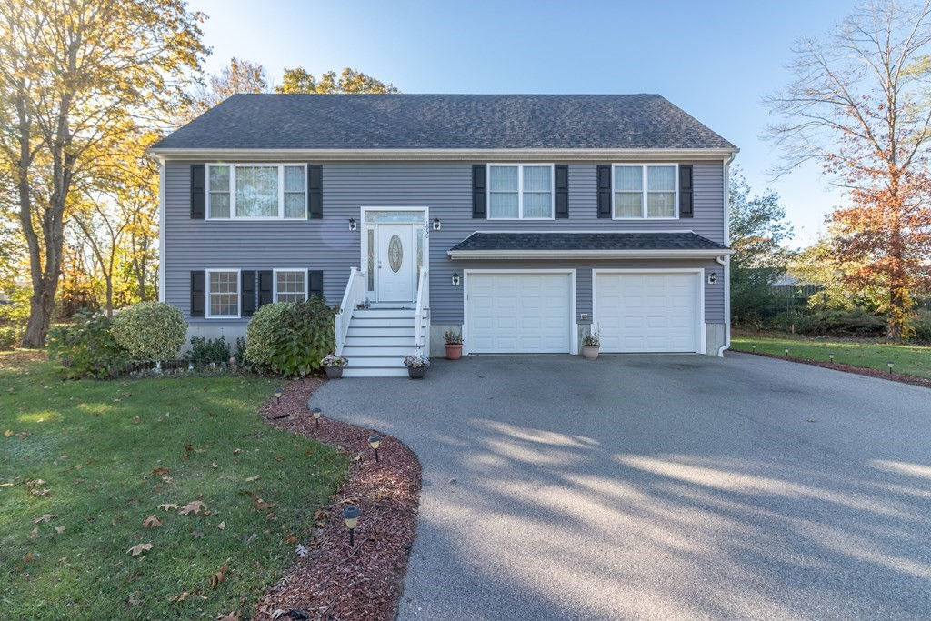 1950 Somerset Ave, Dighton, MA 02715