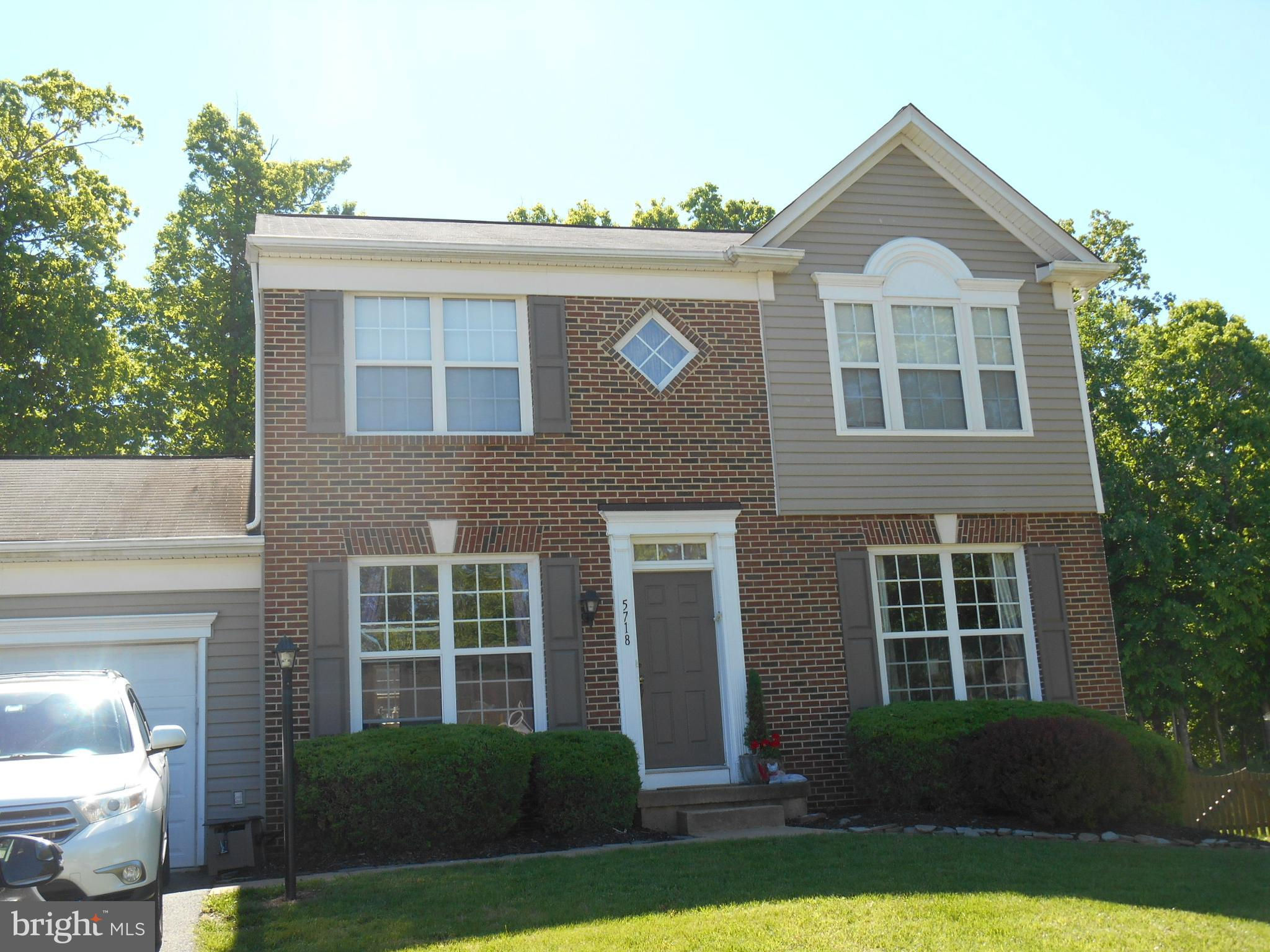 5718 Moonbeam Drive, Woodbridge, VA 22193