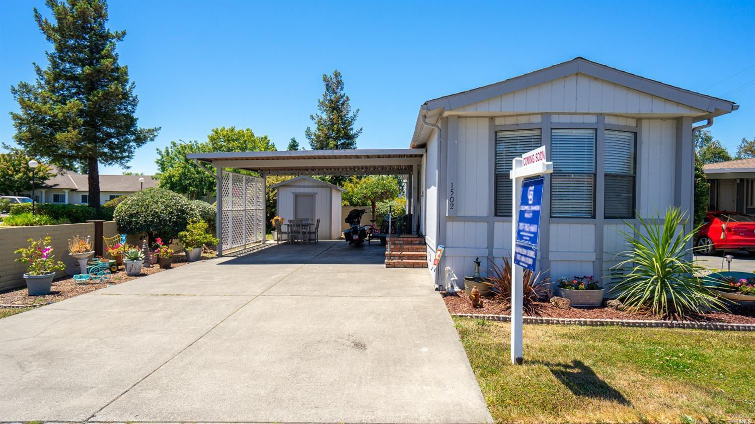 1502 Royal Oak Drive, Petaluma, CA 94954