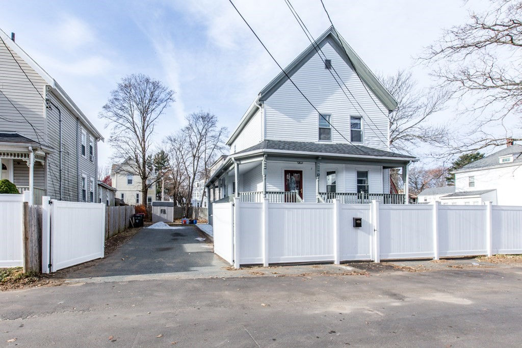 12 Annis CT, Brockton, MA 02301