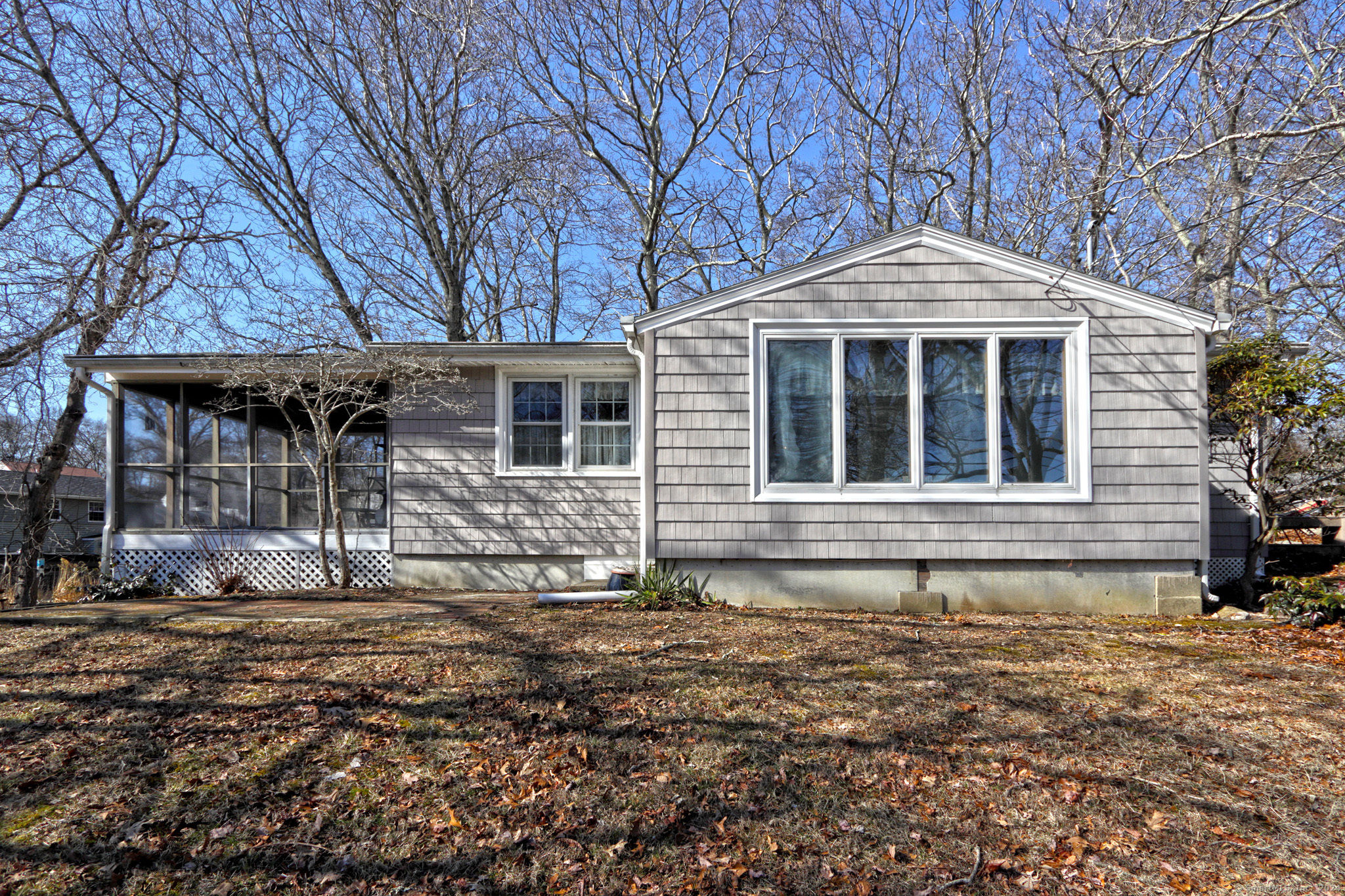 18 Marshfield Road, East Lyme, CT 06357