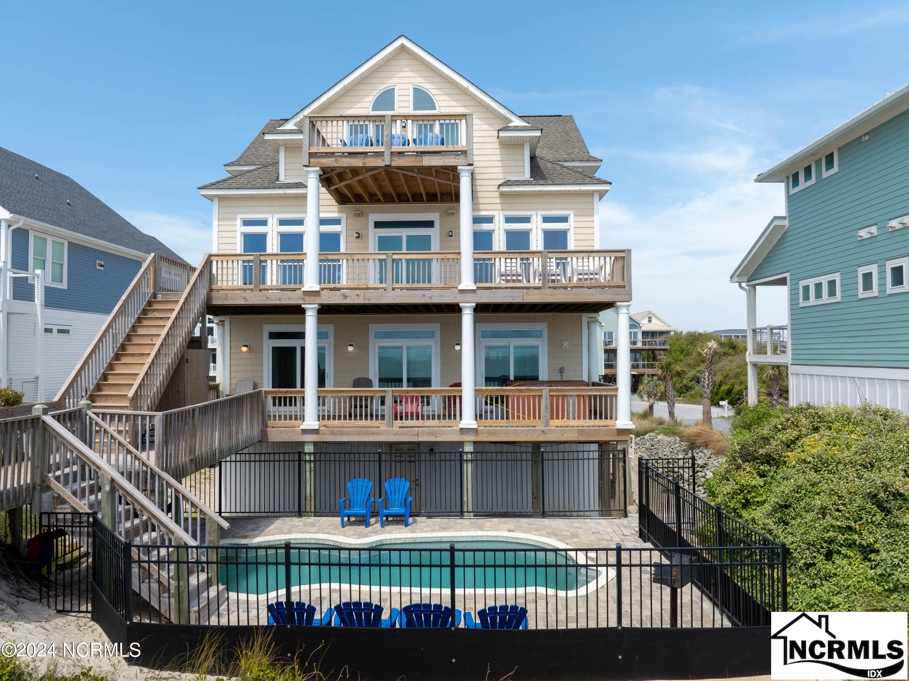 31 Porpoise Place, North Topsail Beach, NC 28460