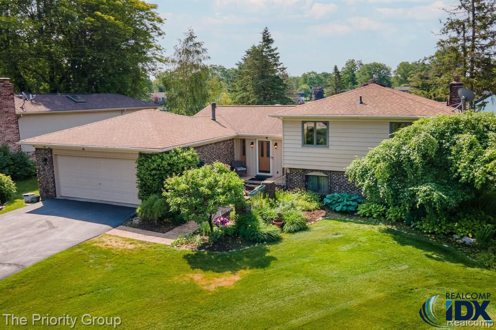 1103 Arbroak Way, Orion twp, MI 48362