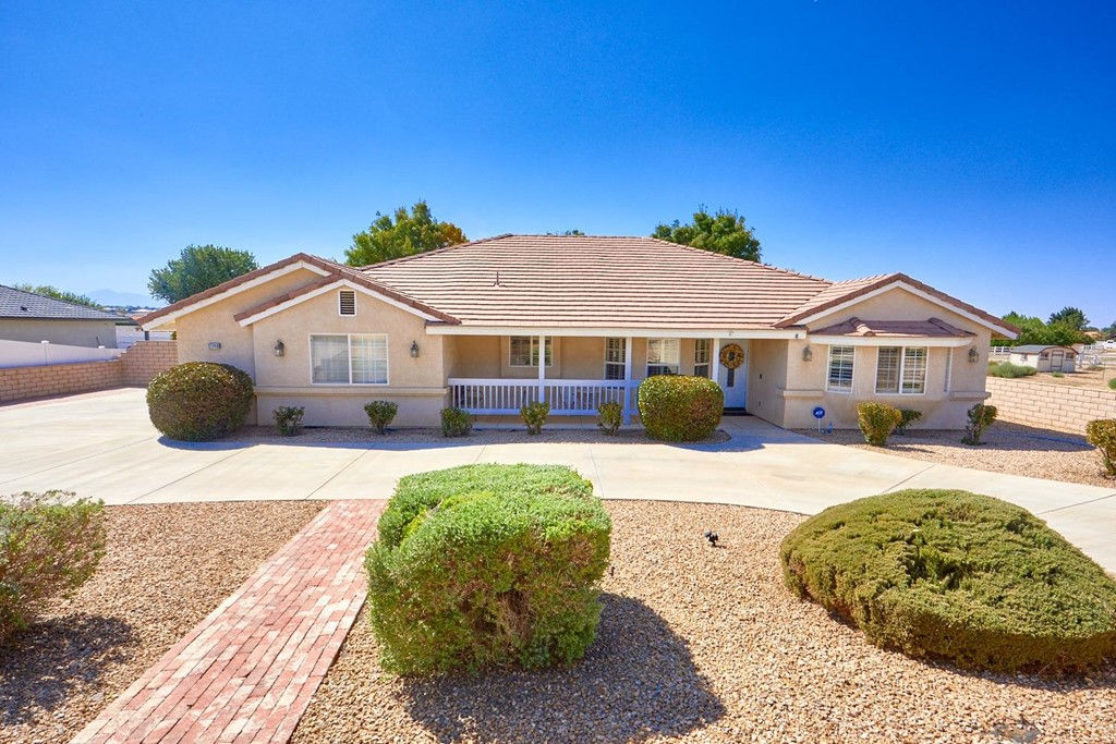 12740 Sorrel Drive, Apple Valley, CA 92308