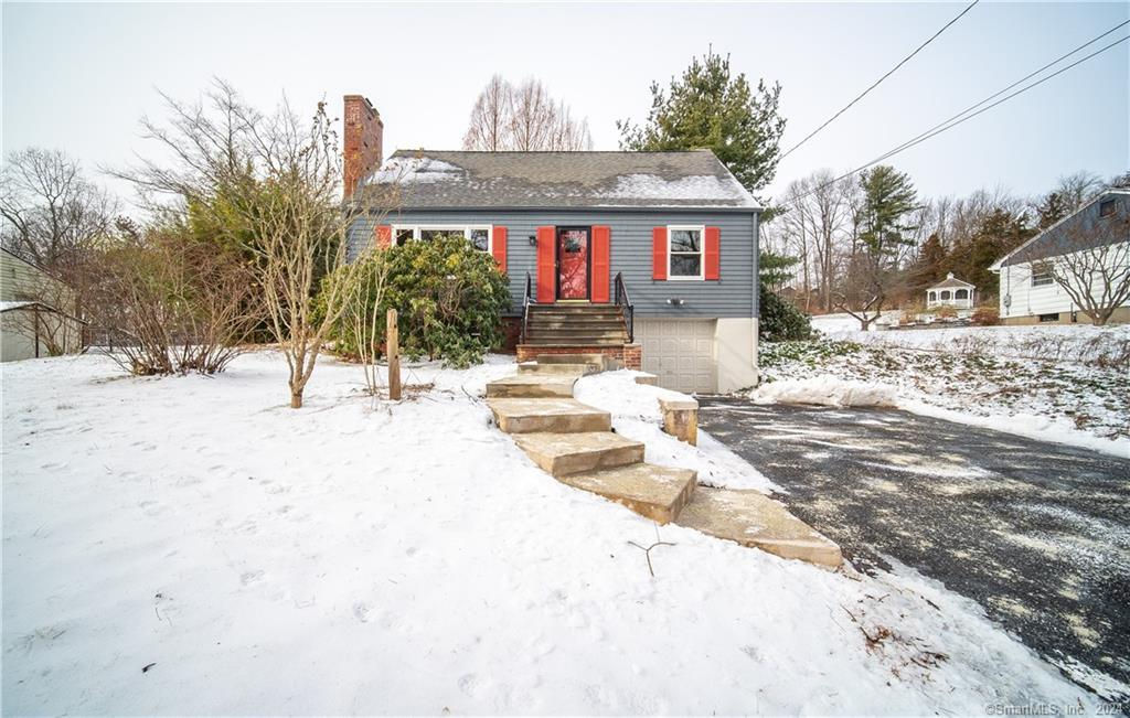 11 Oak Road, Cromwell, CT 06416