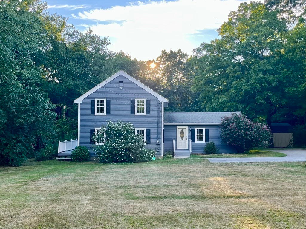 95 Brookfield Rd, North Brookfield, MA 01535