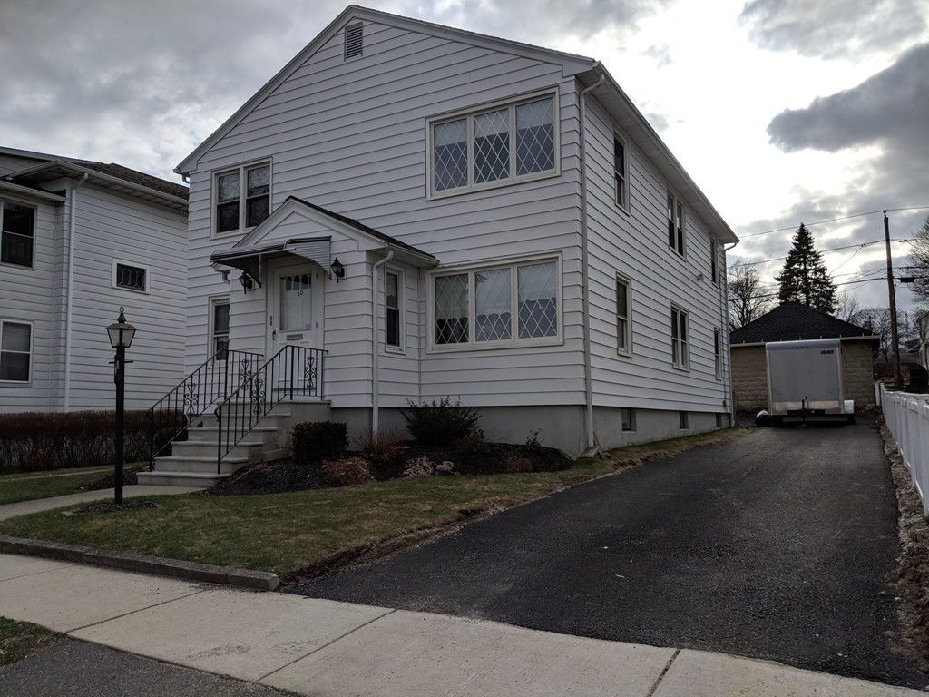 20 Rena St, Worcester, MA 01604