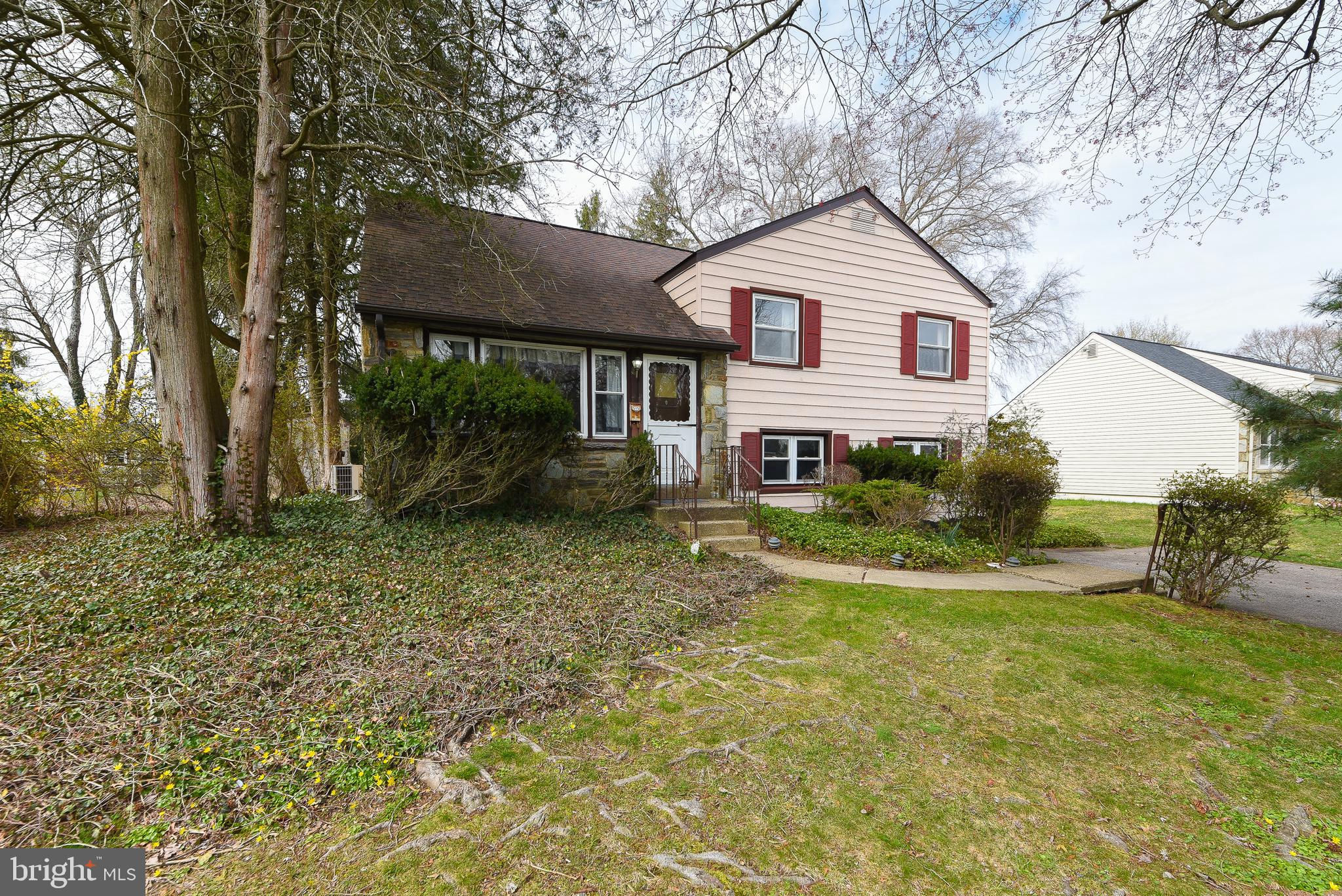 515 Bradford Road, Oreland, PA 19075 is now new to the market!