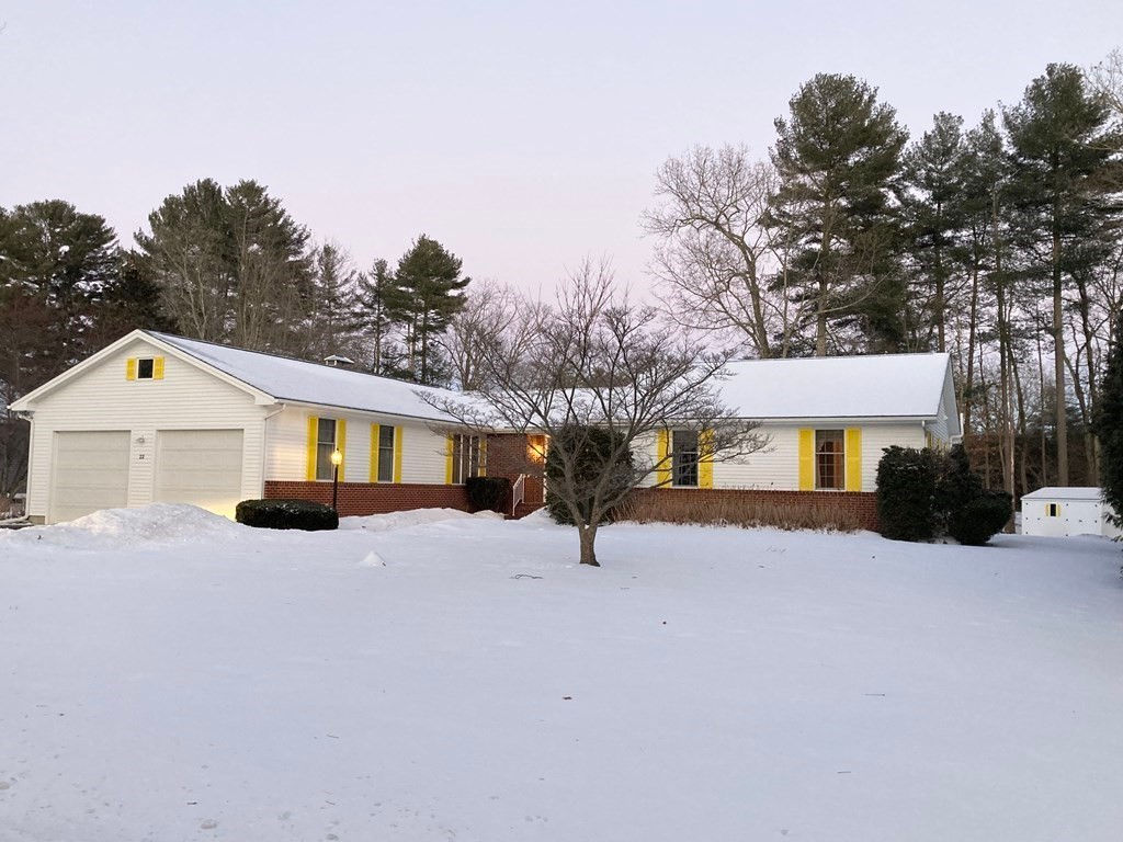 22 Bean Rd, Sterling, MA 01564