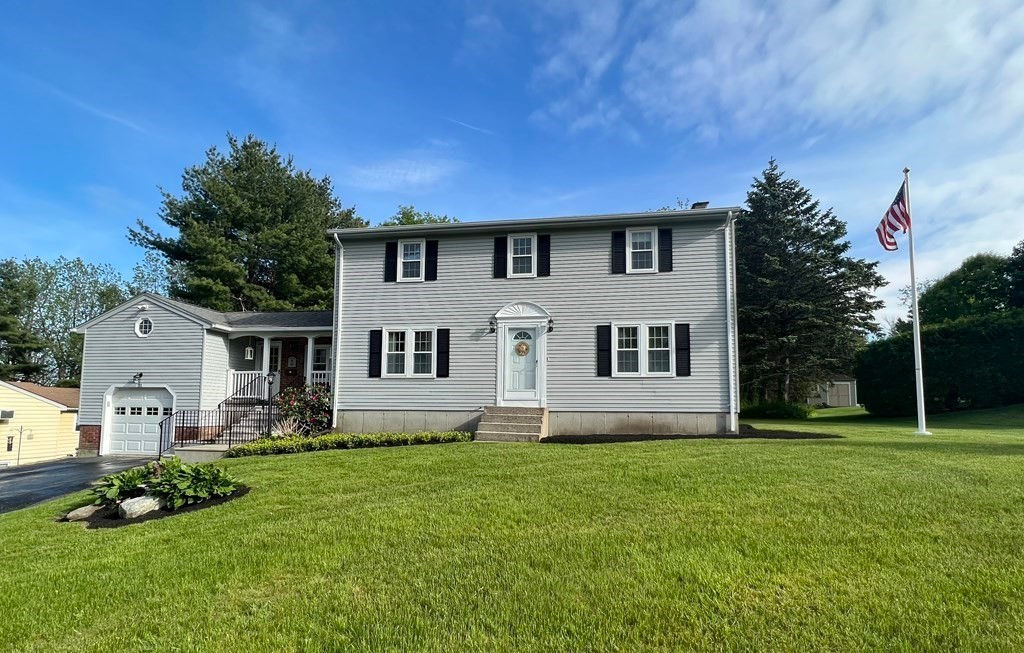 31 Longmeadow Avenue, Holden, MA 01520