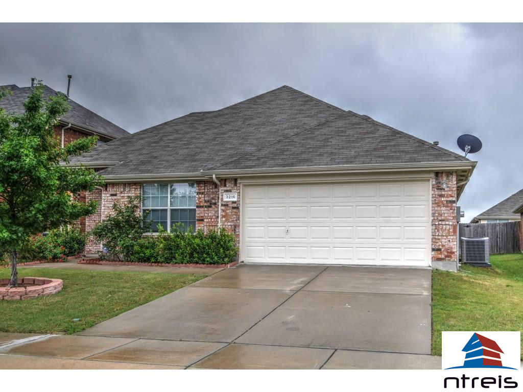 3216 Chesington Drive, Fort Worth, TX 76137