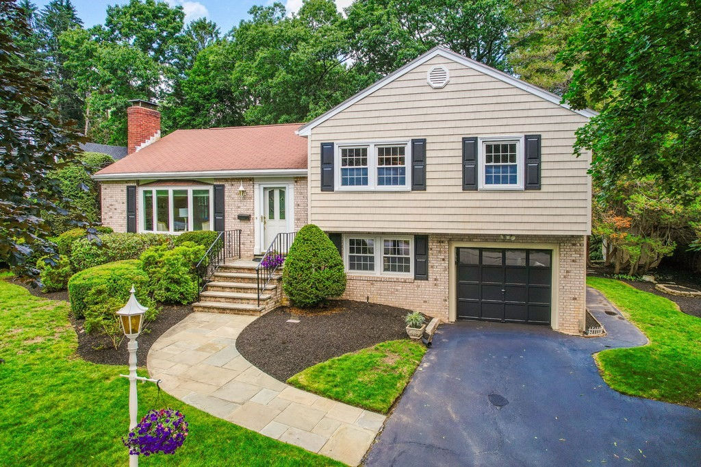 28 Wingate Road, Waltham, MA 02451