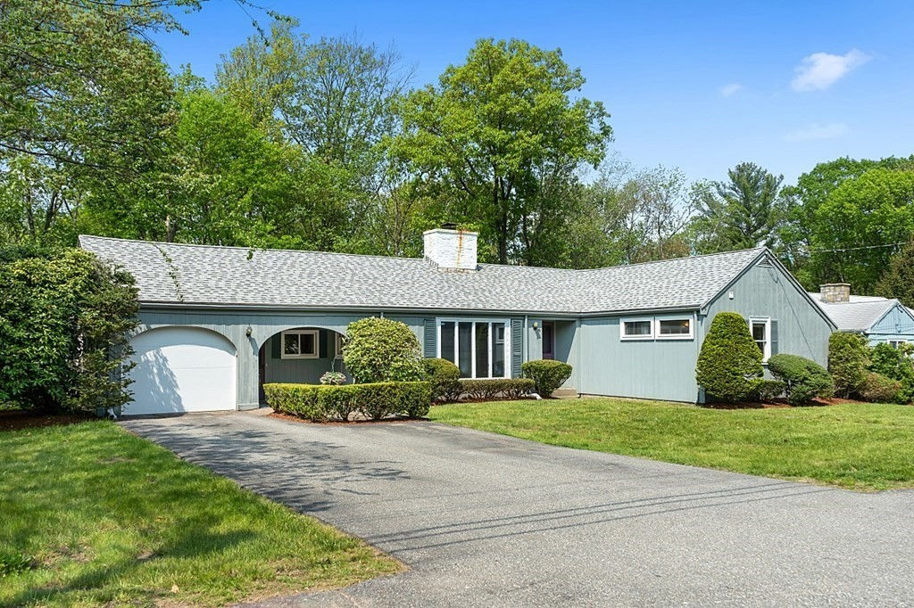 53 Dana Rd, Reading, MA 01867