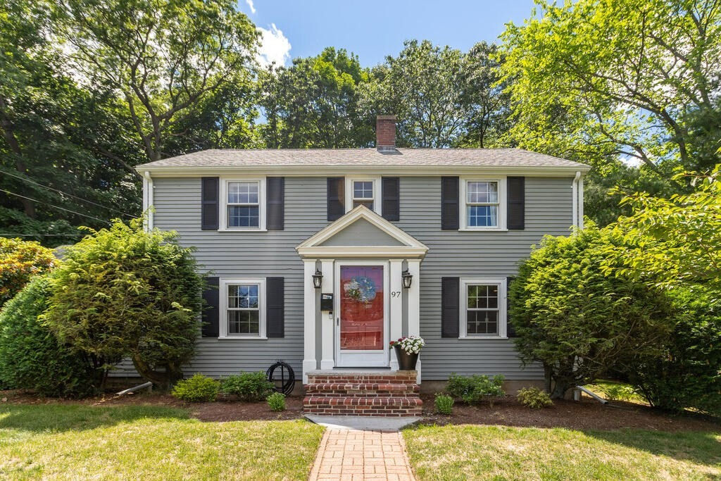 97 Summer Avenue, Reading, MA 01867