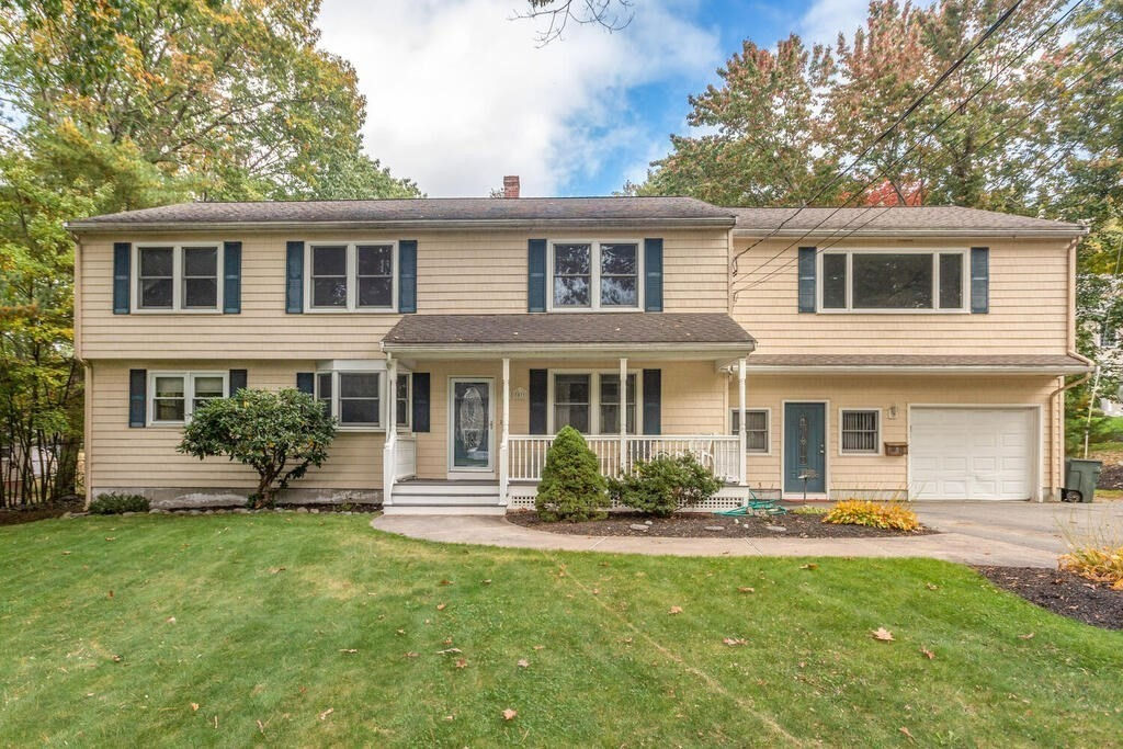 59 Van Norden Road, Reading, MA 01867