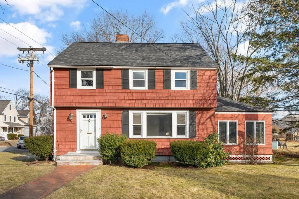 21 Holton Street, Winchester, MA 01890