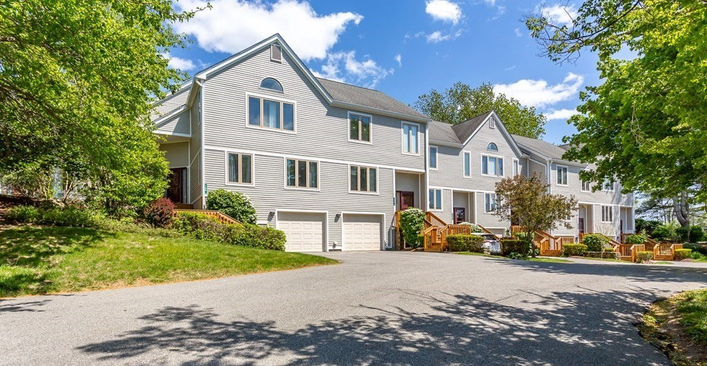 109 Fairway Drive 109, Dartmouth, MA 02747