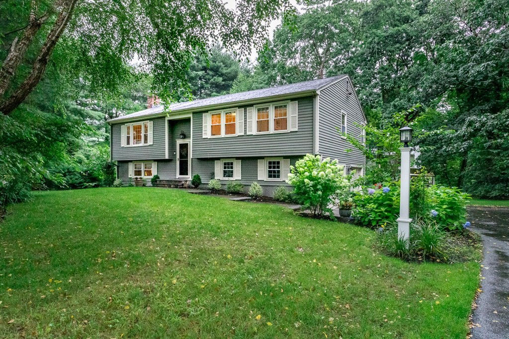 20 Trayer Road, Canton, MA 02021