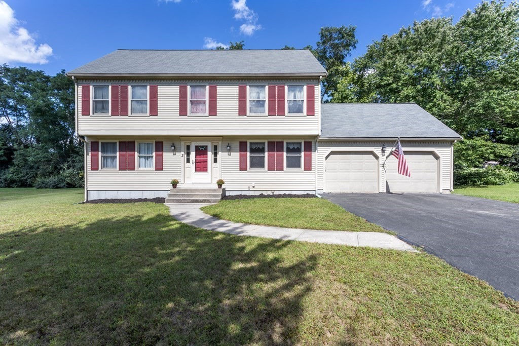 3 Bridle Path, Franklin, MA 02038