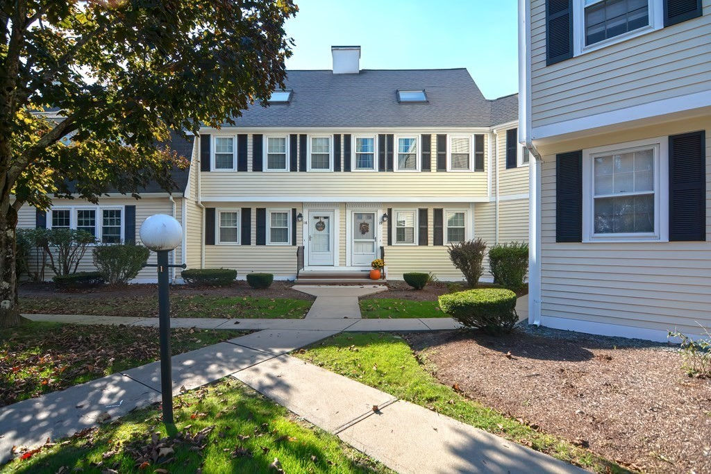 453 Turnpike St 19, Easton, MA 02375