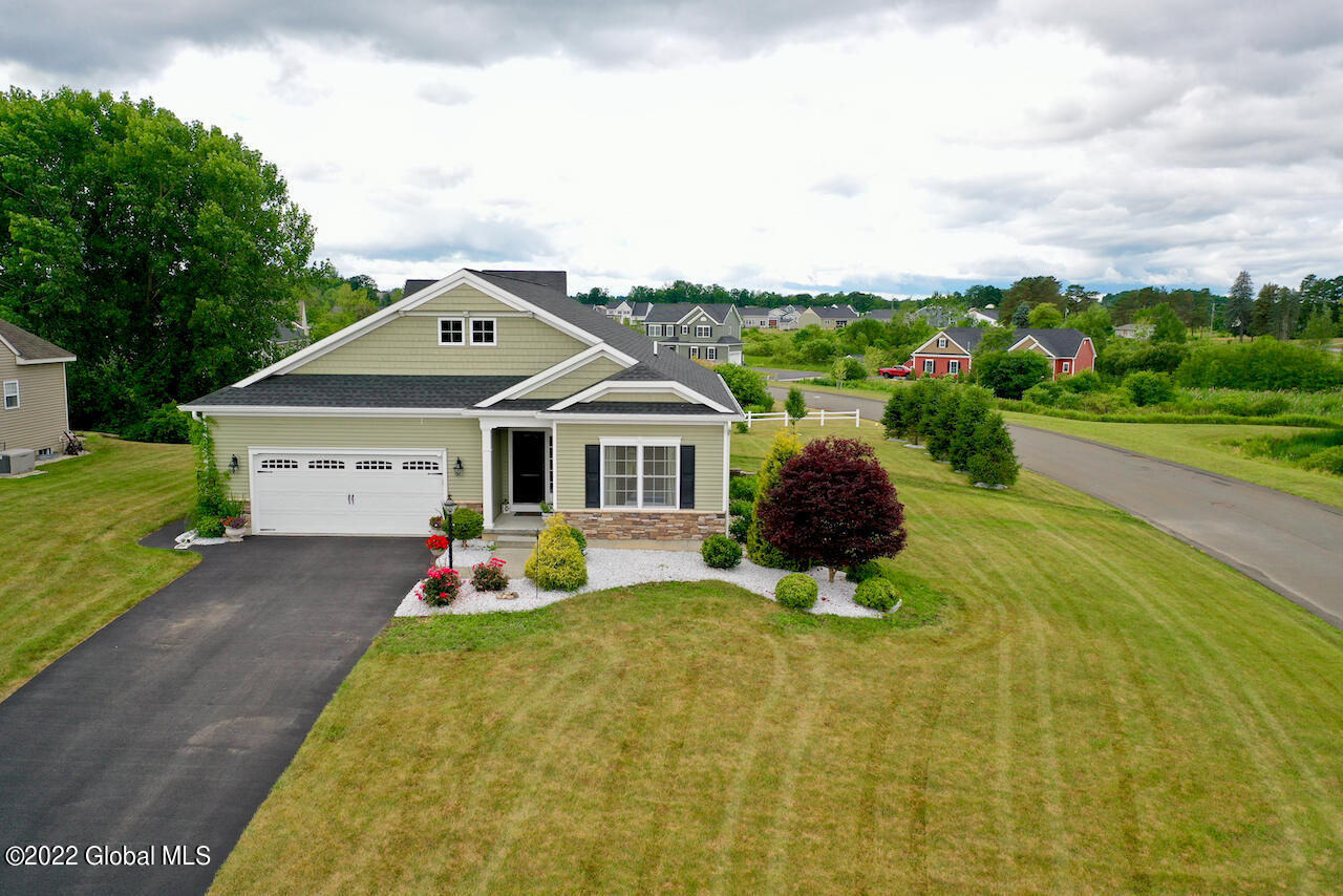 Another Property Sold 2 Julia Circle, Halfmoon, NY 12118 Rossi Real