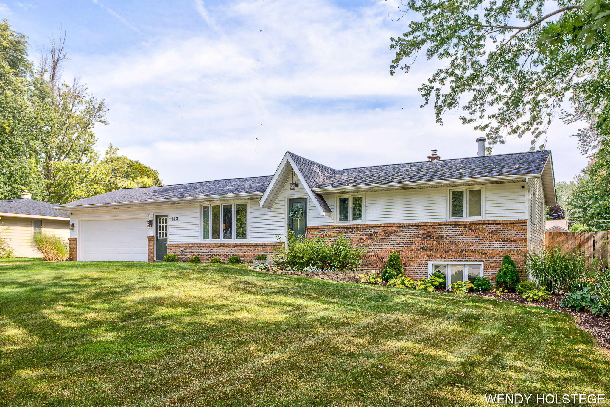 143 S 160th Avenue, Holland, MI 49424