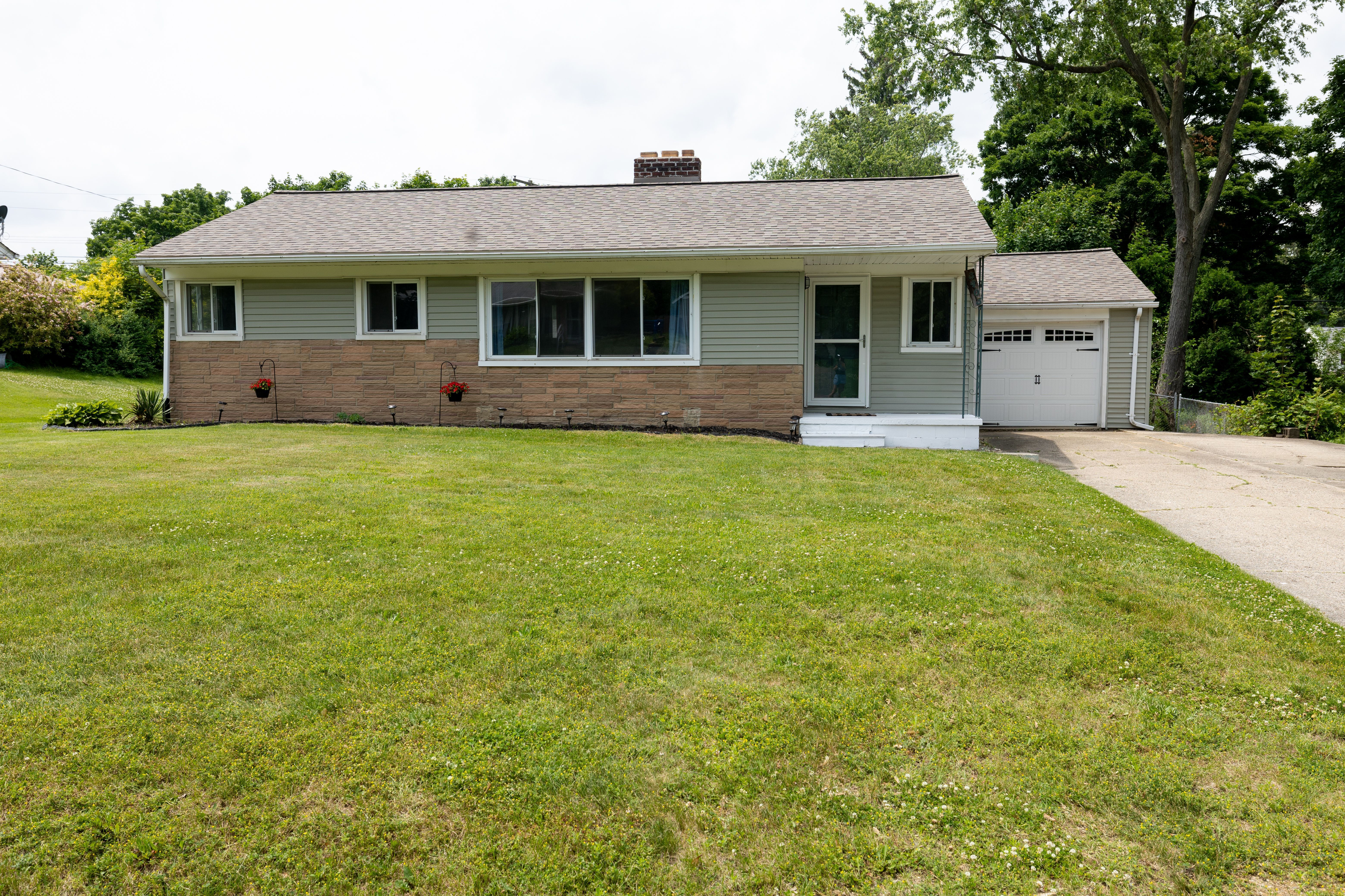 3403 Ardreth, Waterford, MI 48327