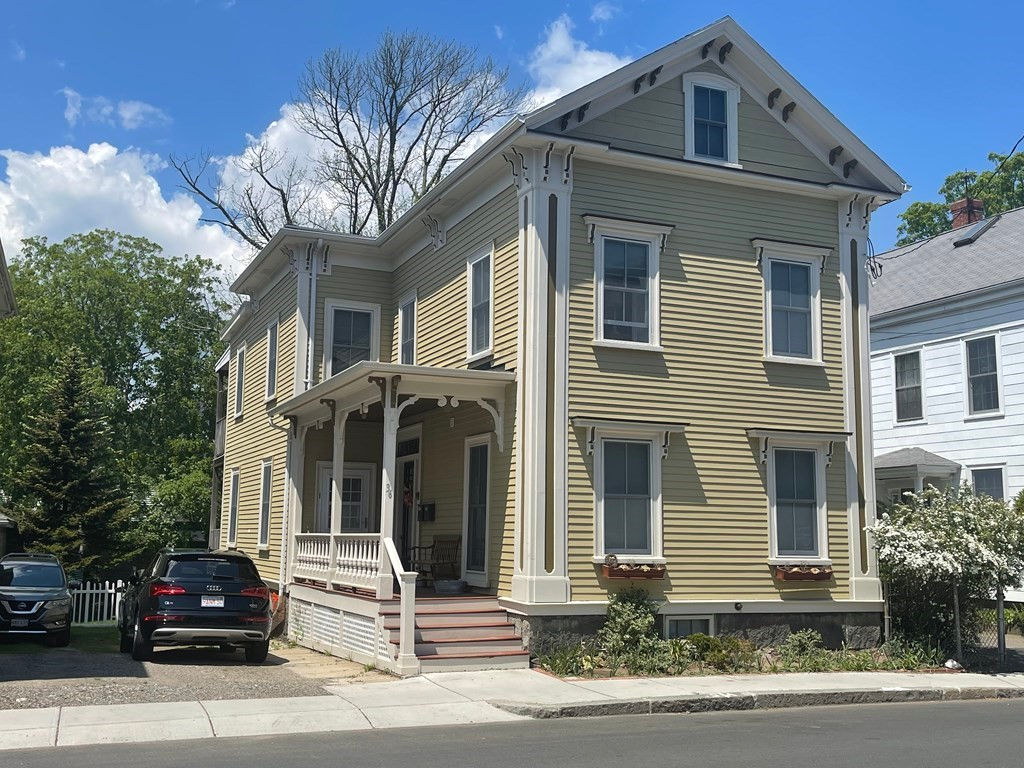 36 Essex Street 1, Salem, MA 01970