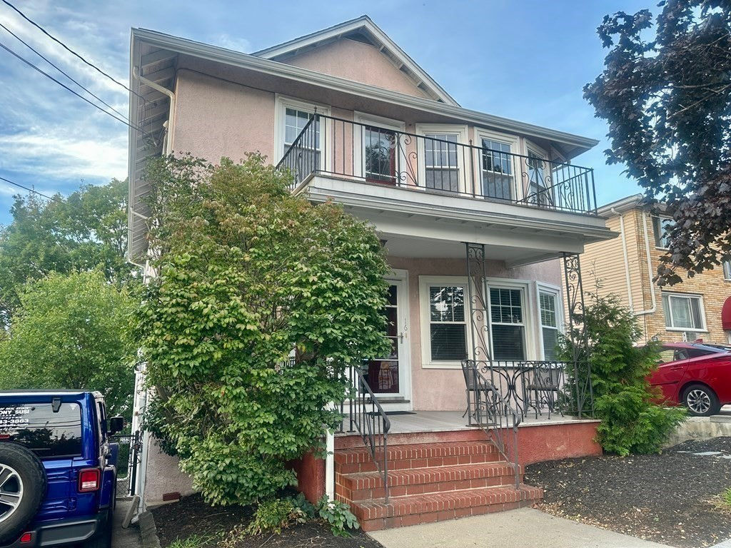 14-16 Coolidge Hill Road 14, Watertown, MA 02472