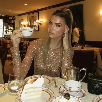 Who's Afraid of #SkinnyTok?