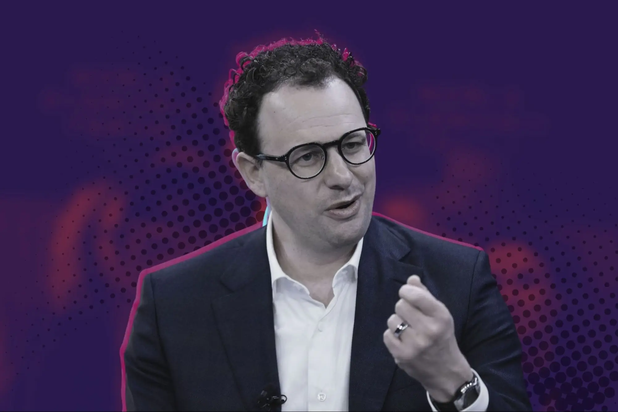 Anthropic CEO Says AI Could Replace Software Engineers in 6 to 12 Months