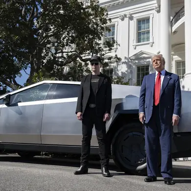 Elon Musk Is the New Henry Ford (and Not in a Good Way)