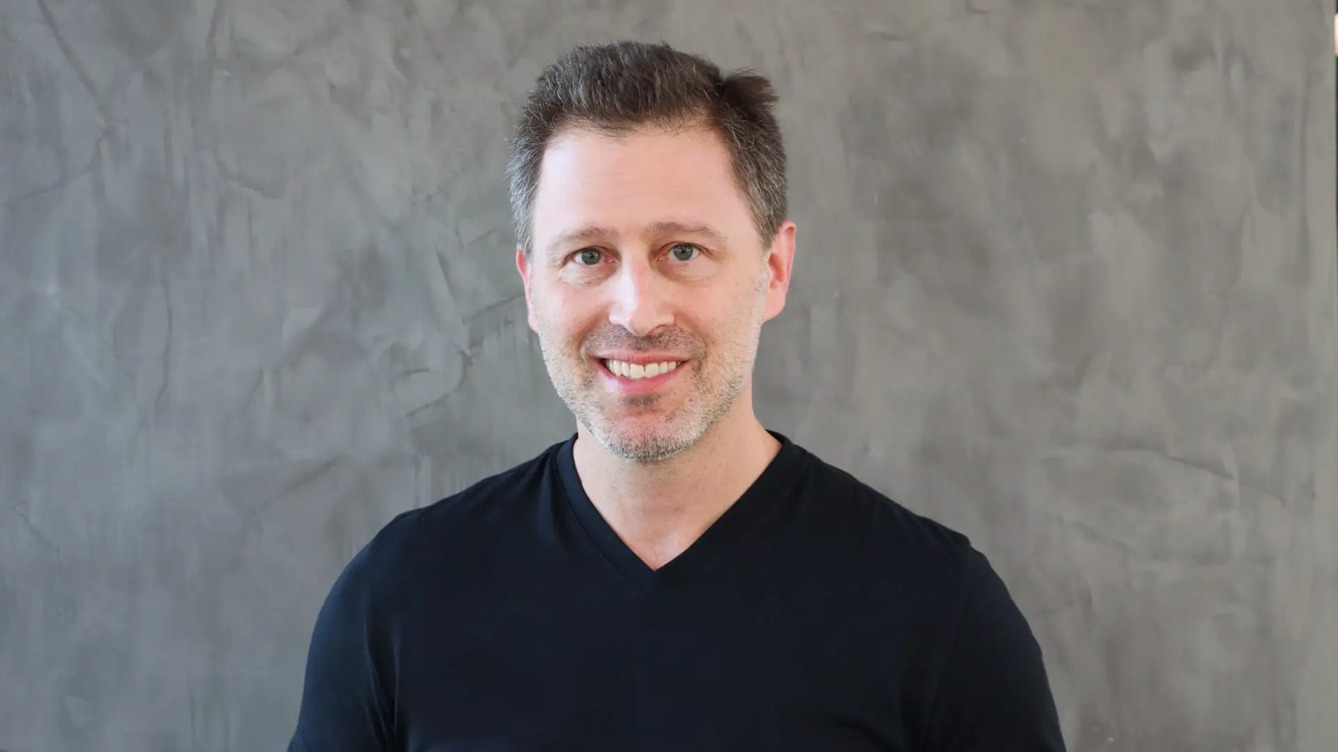 Após rodada de US$ 80M, Clara lança vertical de viagens