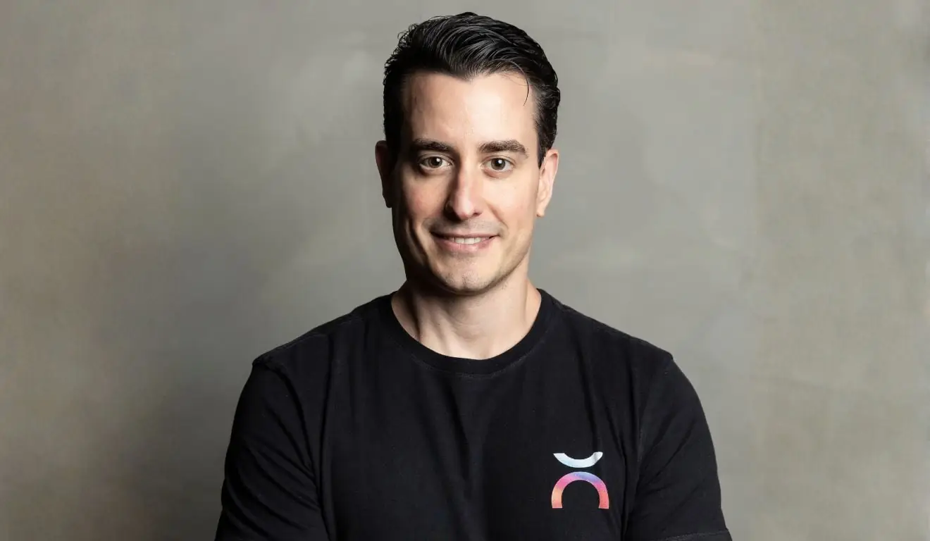 Carlos Simonsen prepara novo fundo híbrido após racha na Upload