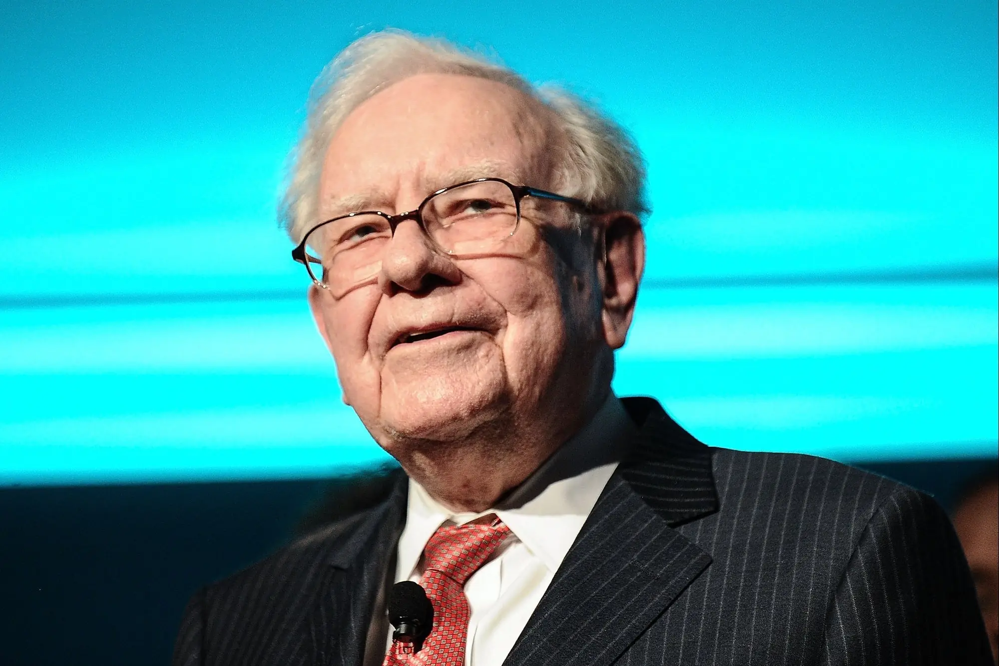 'Keep Your Head When All About You Are Losing Theirs': Here's Warren Buffett's Classic Advice As Stock Market Plunges on Tariff Announcement