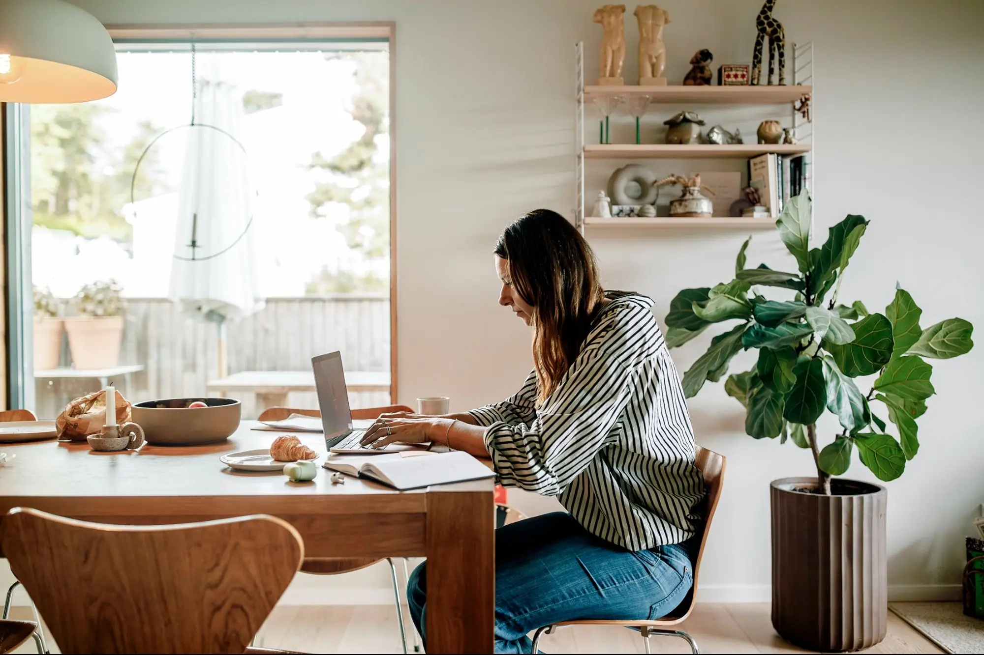 'A Paradigm Shift': This Centuries-Old Industry Is Embracing Flexible Work — and It Could Be the Chance to Start Your New Side Hustle